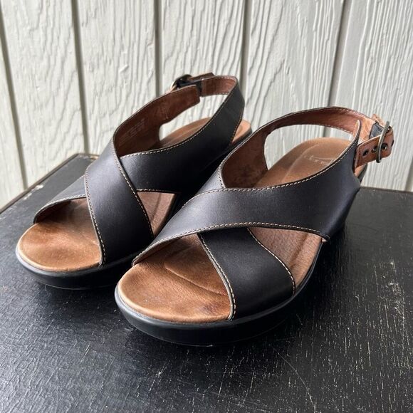 Dansko Jacinda Black Leather Wedge Sandals Size 40 Slingback Comfort - Picture 2 of 11